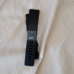 Fitbit Versa 2 black band NWOT